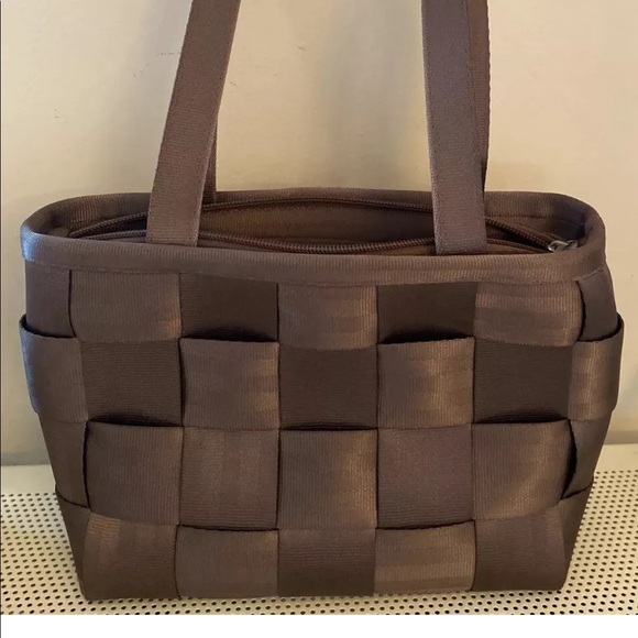HARVEYS SEATBELT BAG - BROWN - Picture 8 of 9